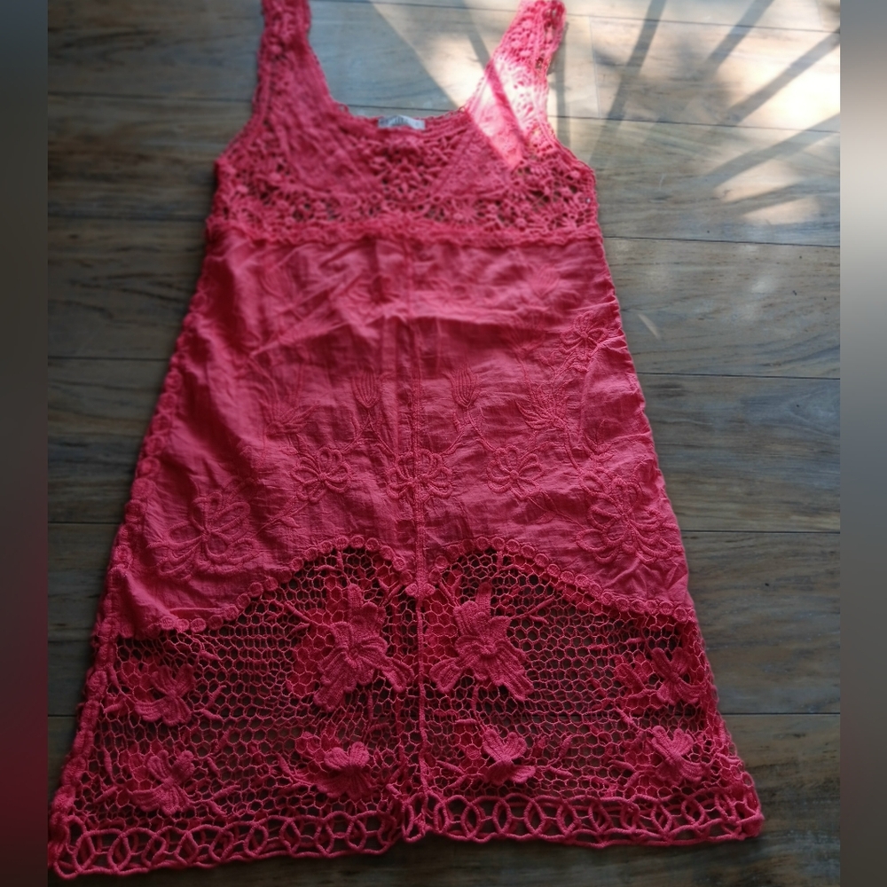 Coral Lace Sleeveless Dress